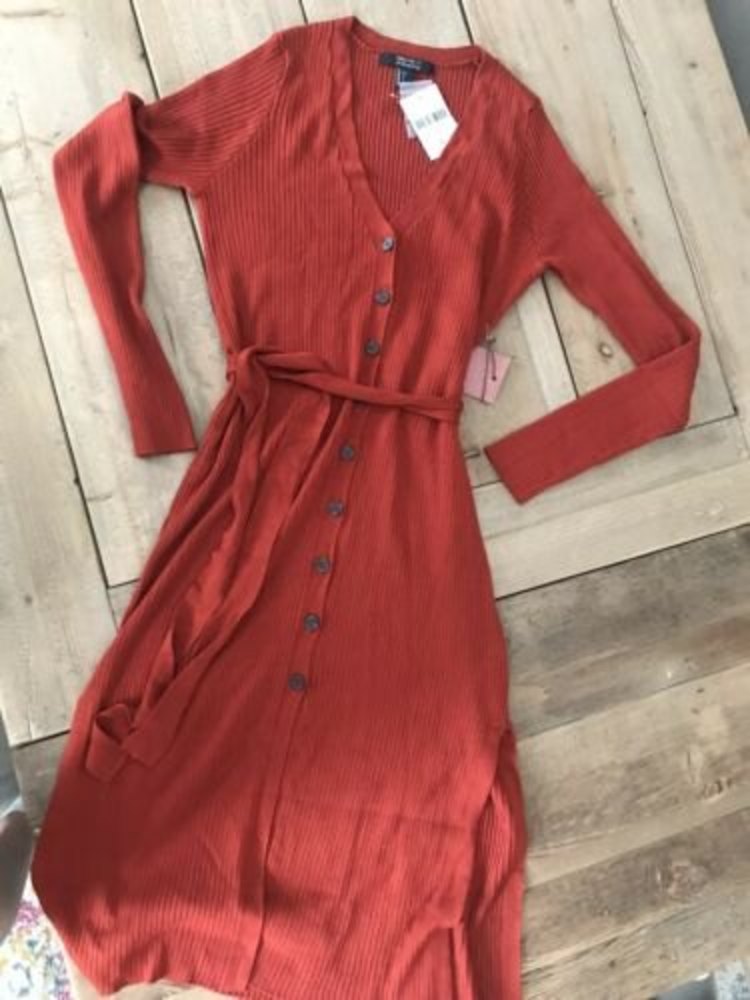 NWT Forever 21 Long Sleeved Ribbed Knit Dress Belt Rust Size LARGE
